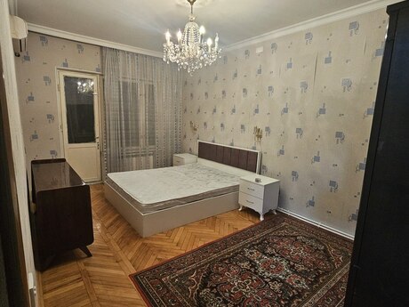 3 otaqlı köhnə tikili - Nəsimi r. - 90 m²