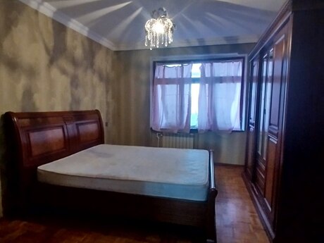4 otaqlı köhnə tikili - Xalqlar Dostluğu m. - 105 m²
