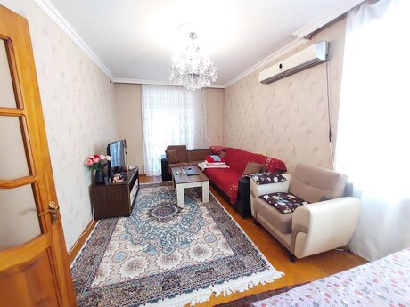 2 otaqlı köhnə tikili - Xalqlar Dostluğu m. - 65 m²