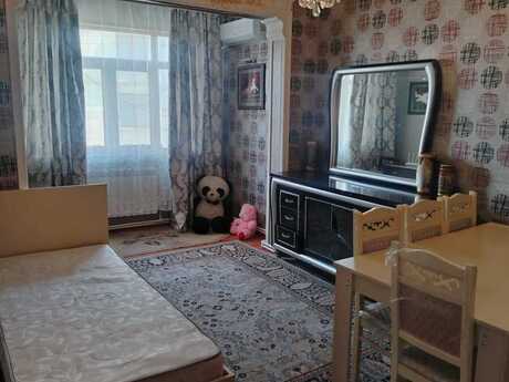 3 otaqlı köhnə tikili - Memar Əcəmi m. - 65 m²