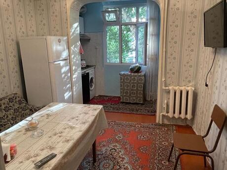 2 otaqlı köhnə tikili - Xalqlar Dostluğu m. - 60 m²