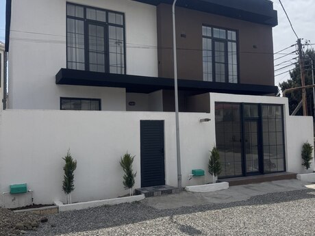 6-комн. дом/дача - пос. Бадамдар - 220 м²