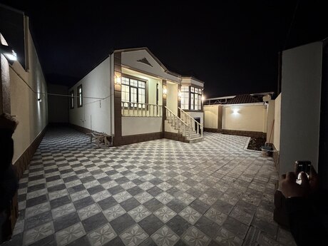 4 otaqlı həyət evi/bağ evi - Saray q. - 120 m²
