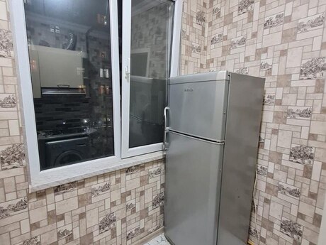 2 otaqlı köhnə tikili - Memar Əcəmi m. - 54 m²