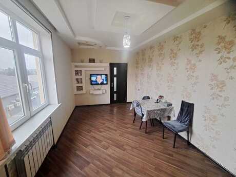 2 otaqlı köhnə tikili - Bakıxanov q. - 50 m²