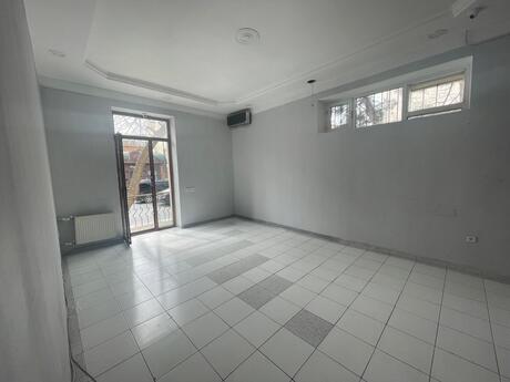 Obyekt - Şah İsmayıl Xətai m. - 35 m²