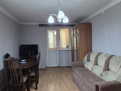 2 otaqlı köhnə tikili - Elmlər Akademiyası m. - 35 m²
