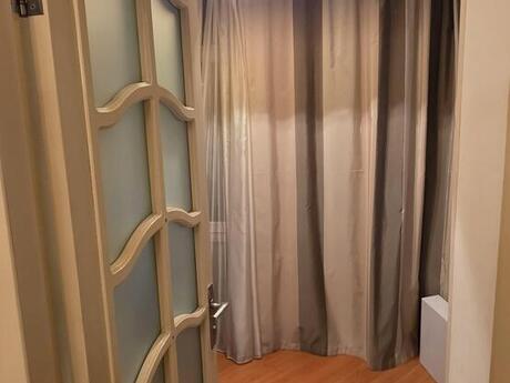 4 otaqlı yeni tikili - 28 May m. - 180 m²