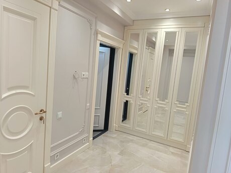 4 otaqlı yeni tikili - Böyükşor q. - 135 m²