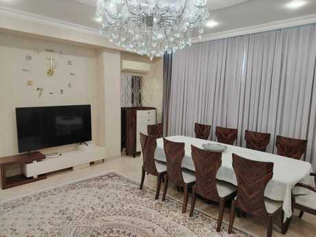 4 otaqlı mənzil, 178 m², Şah İsmayıl Xətai: 520 000 ₼ 2