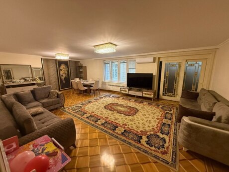 5 otaqlı köhnə tikili - Nərimanov r. - 170 m²