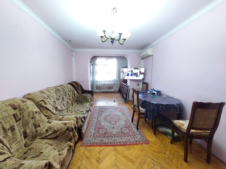 Elan №6092718 - Bakı, Neftçilər m., 3 otaqlı, 65 m², 5/5 mərtəbə