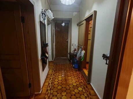 4 otaqlı köhnə tikili - Nizami m. - 95 m²