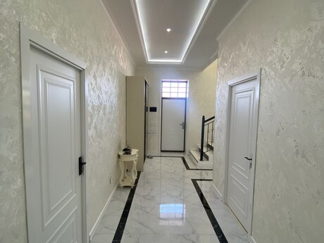6 otaqlı həyət evi/bağ evi - Biləcəri q. - 300 m²