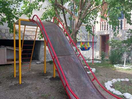 4 otaqlı həyət evi/bağ evi - Şəki - 400 m²