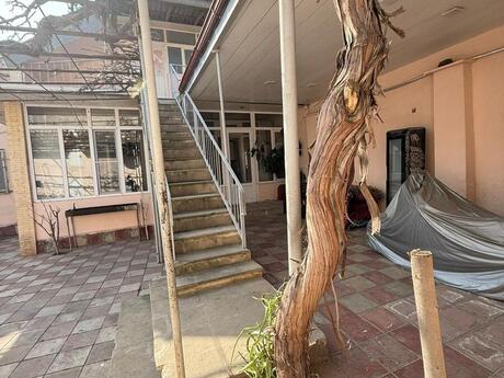 4 otaqlı həyət evi/bağ evi - Badamdar q. - 90 m²