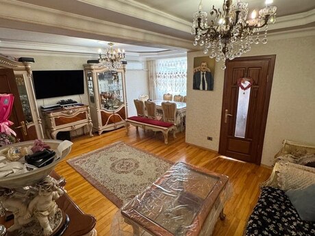 3 otaqlı köhnə tikili - Avtovağzal m. - 72 m²