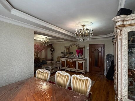 3 otaqlı köhnə tikili - Avtovağzal m. - 72 m²