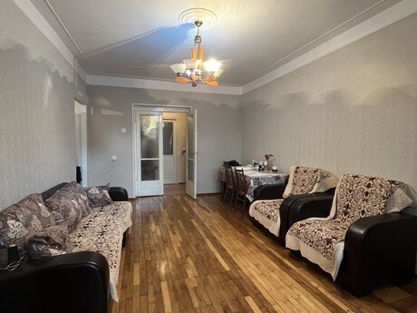 4 otaqlı köhnə tikili - Avtovağzal m. - 103 m²