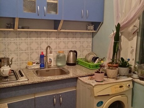 3 otaqlı köhnə tikili - Xalqlar Dostluğu m. - 85 m²