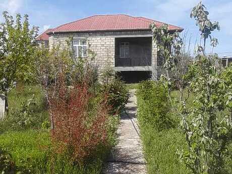 3 otaqlı həyət evi/bağ evi - Türkan q. - 80 m²