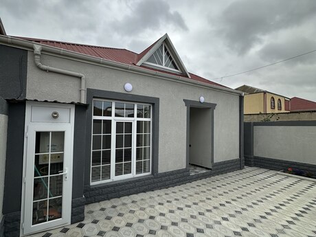 4 otaqlı həyət evi/bağ evi - Zabrat q. - 110 m²