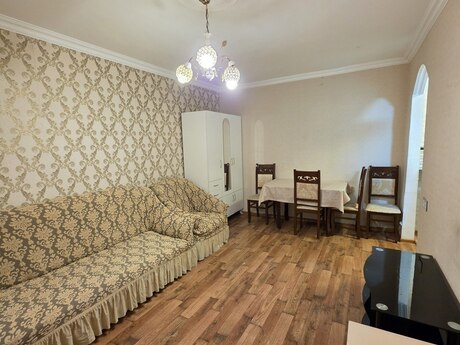 2 otaqlı köhnə tikili - Yasamal q. - 31 m²