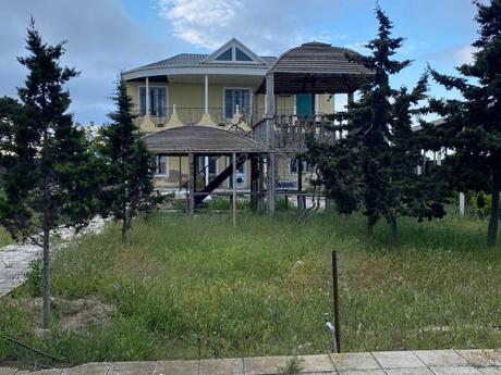 5 otaqlı həyət evi/bağ evi - Zirə q. - 160 m²