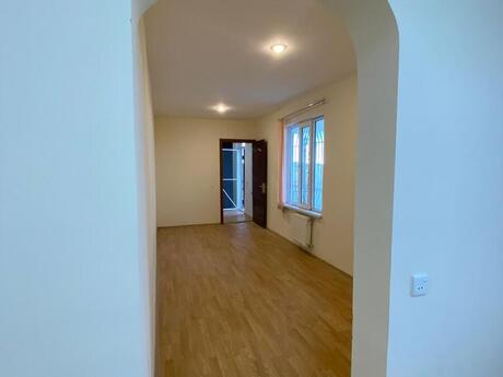 5 otaqlı həyət evi/bağ evi - Zirə q. - 160 m²