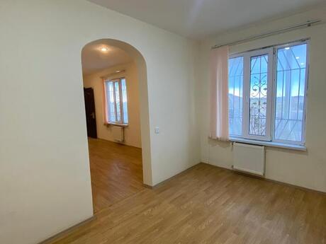 5 otaqlı həyət evi/bağ evi - Zirə q. - 160 m²