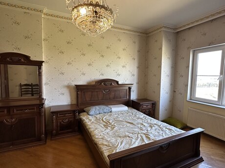 Kirayə 4 otaqlı mənzil, 140 m², Nərimanov: 1 100 ₼/ay 5