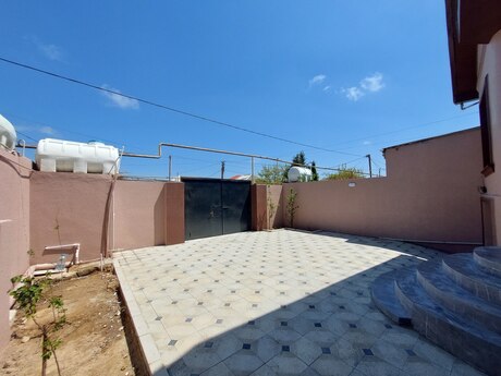 4 otaqlı həyət evi/bağ evi - Binə q. - 110 m²