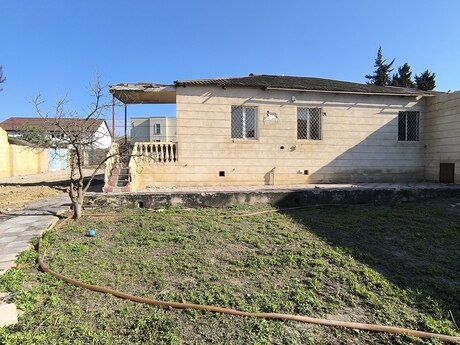 5 otaqlı həyət evi/bağ evi - Novxanı q. - 150 m²