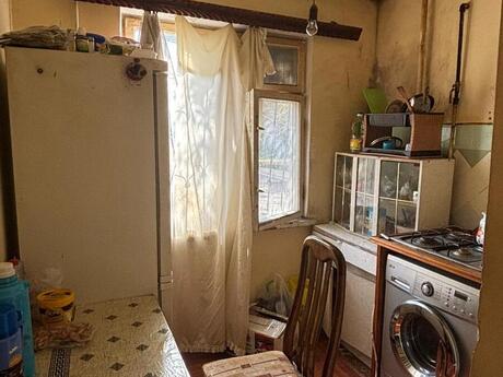 2 otaqlı köhnə tikili - Neftçilər m. - 70 m²