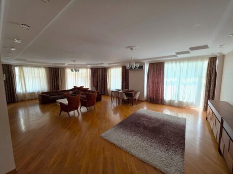 5-комн. новостройка - м. 28 мая - 265 м²