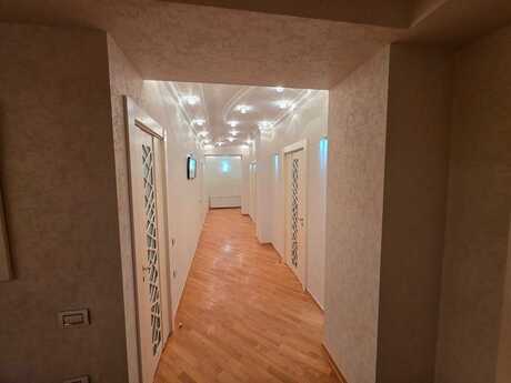 5-комн. новостройка - м. 28 мая - 265 м²