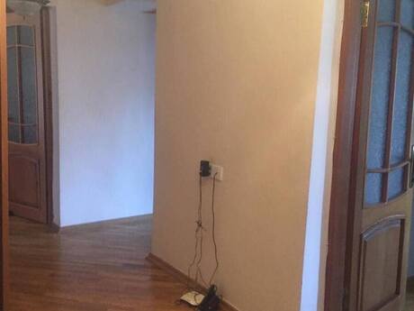 3 otaqlı köhnə tikili - 28 May m. - 110 m²