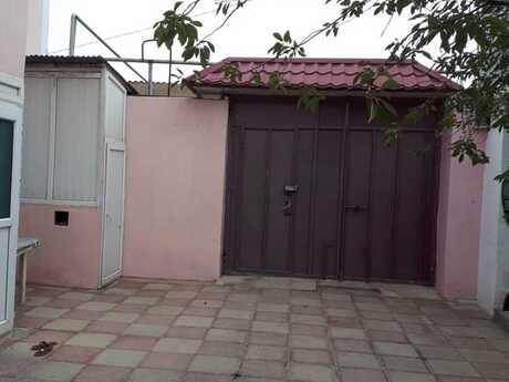 4 otaqlı həyət evi/bağ evi - Həzi Aslanov m. - 140 m²