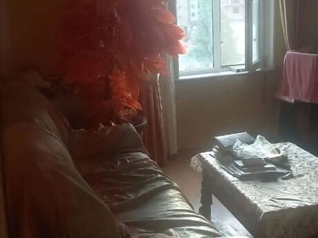 3 otaqlı köhnə tikili - İnşaatçılar m. - 90 m²