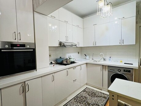 3 otaqlı köhnə tikili - Nəsimi m. - 92 m²