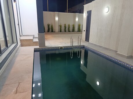 4 otaqlı həyət evi/bağ evi - Şüvəlan q. - 125 m²