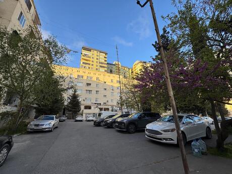 3 otaqlı köhnə tikili - Badamdar q. - 100 m²