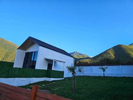 3 otaqlı həyət evi/bağ evi - Şəki - 85 m²