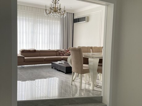 3 otaqlı həyət evi/bağ evi - Badamdar q. - 207 m²