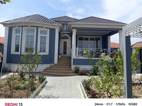 4 otaqlı həyət evi/bağ evi - Pirşağı q. - 140 m²