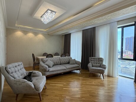 4 otaqlı yeni tikili - Xətai r. - 150 m²