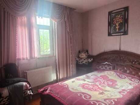 3 otaqlı köhnə tikili - Bülbülə q. - 65 m²
