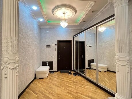 9 otaqlı həyət evi/bağ evi - Hökməli q. - 675 m²