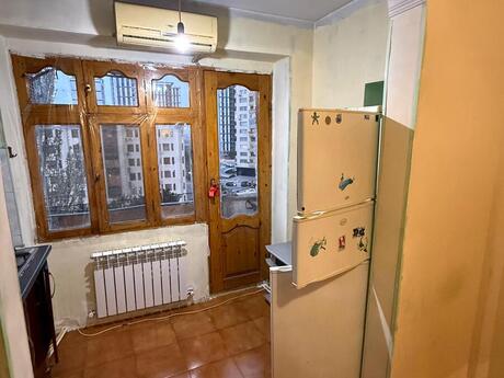 2 otaqlı köhnə tikili - Əhmədli q. - 55 m²