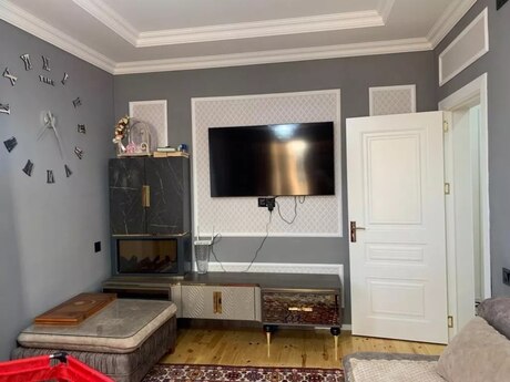5 otaqlı həyət evi/bağ evi - Albalılıq q. - 145 m²